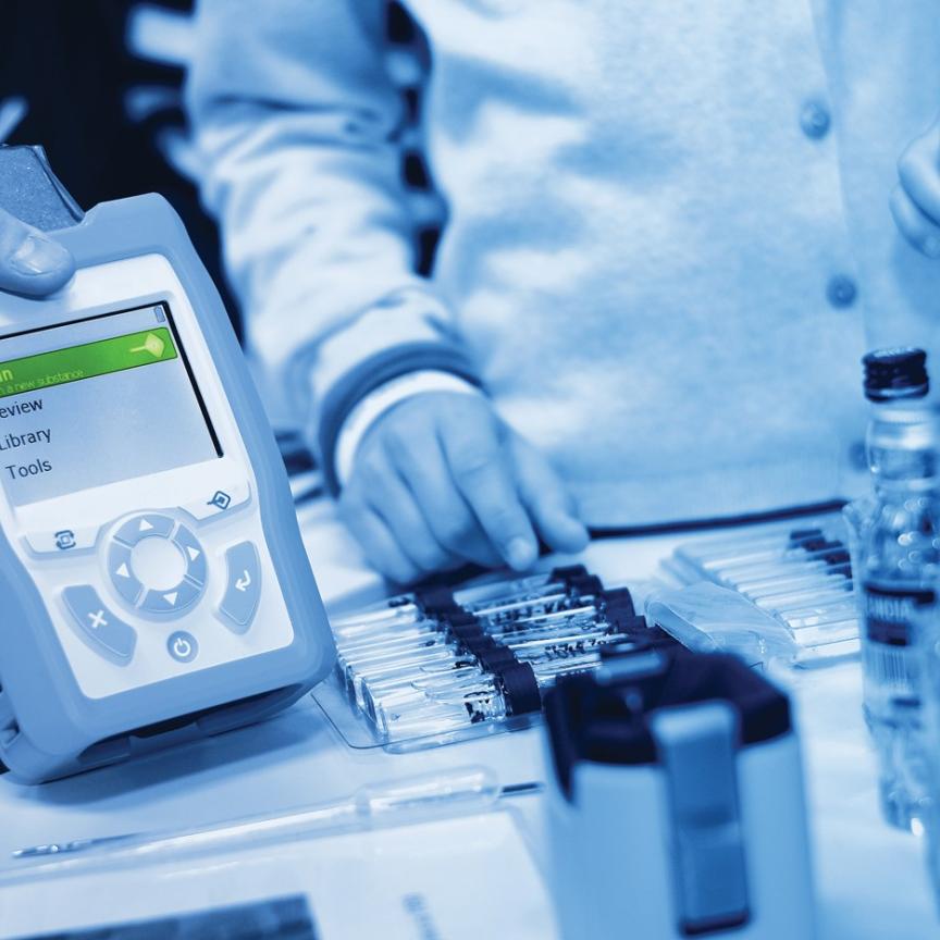 Single molecule spectroscopy using tunable lasers Electro Optics